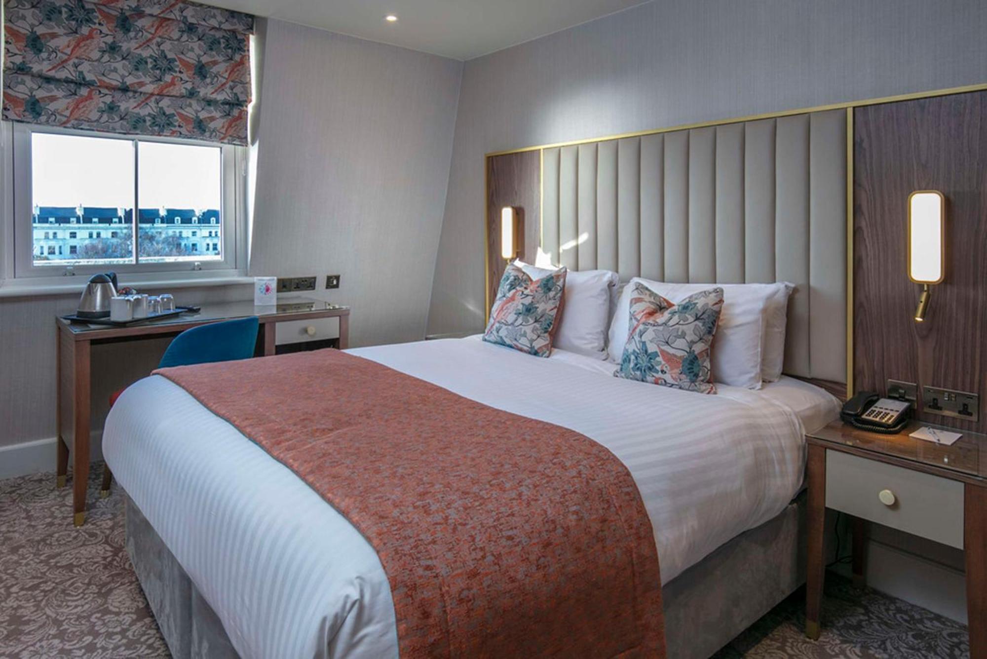 Готель Voco The Clifton Folkestone By Ihg Екстер'єр фото