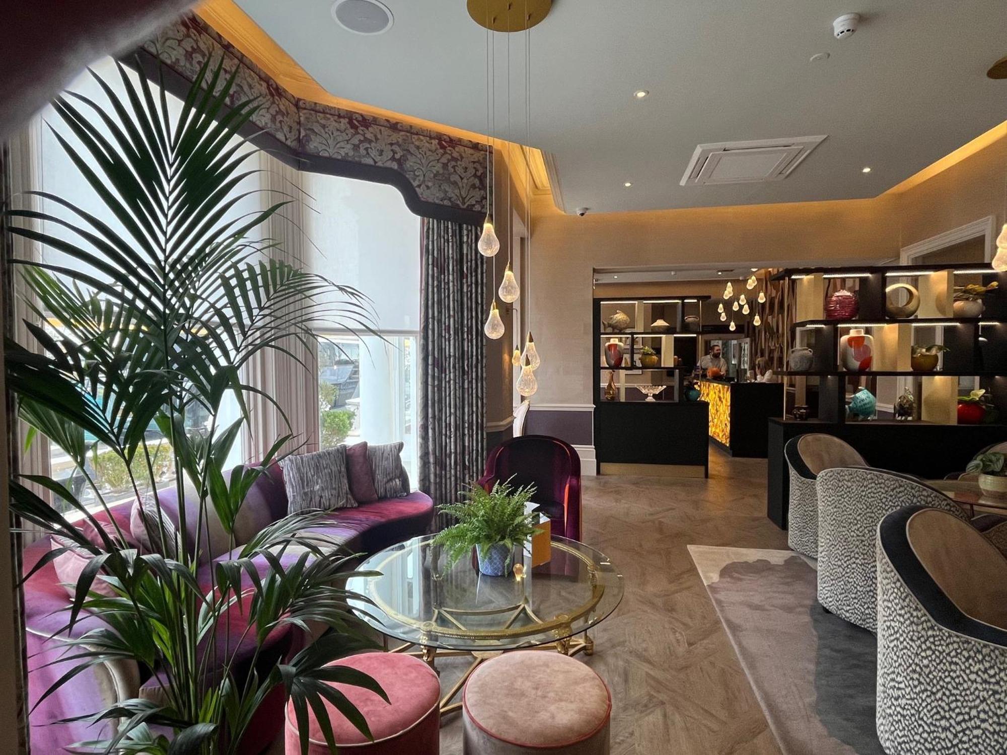 Готель Voco The Clifton Folkestone By Ihg Екстер'єр фото