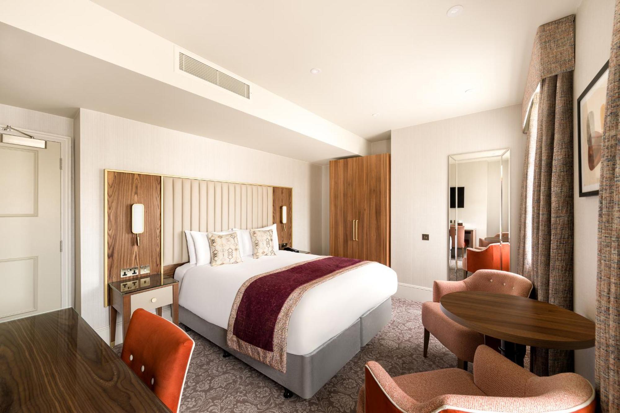 Готель Voco The Clifton Folkestone By Ihg Екстер'єр фото