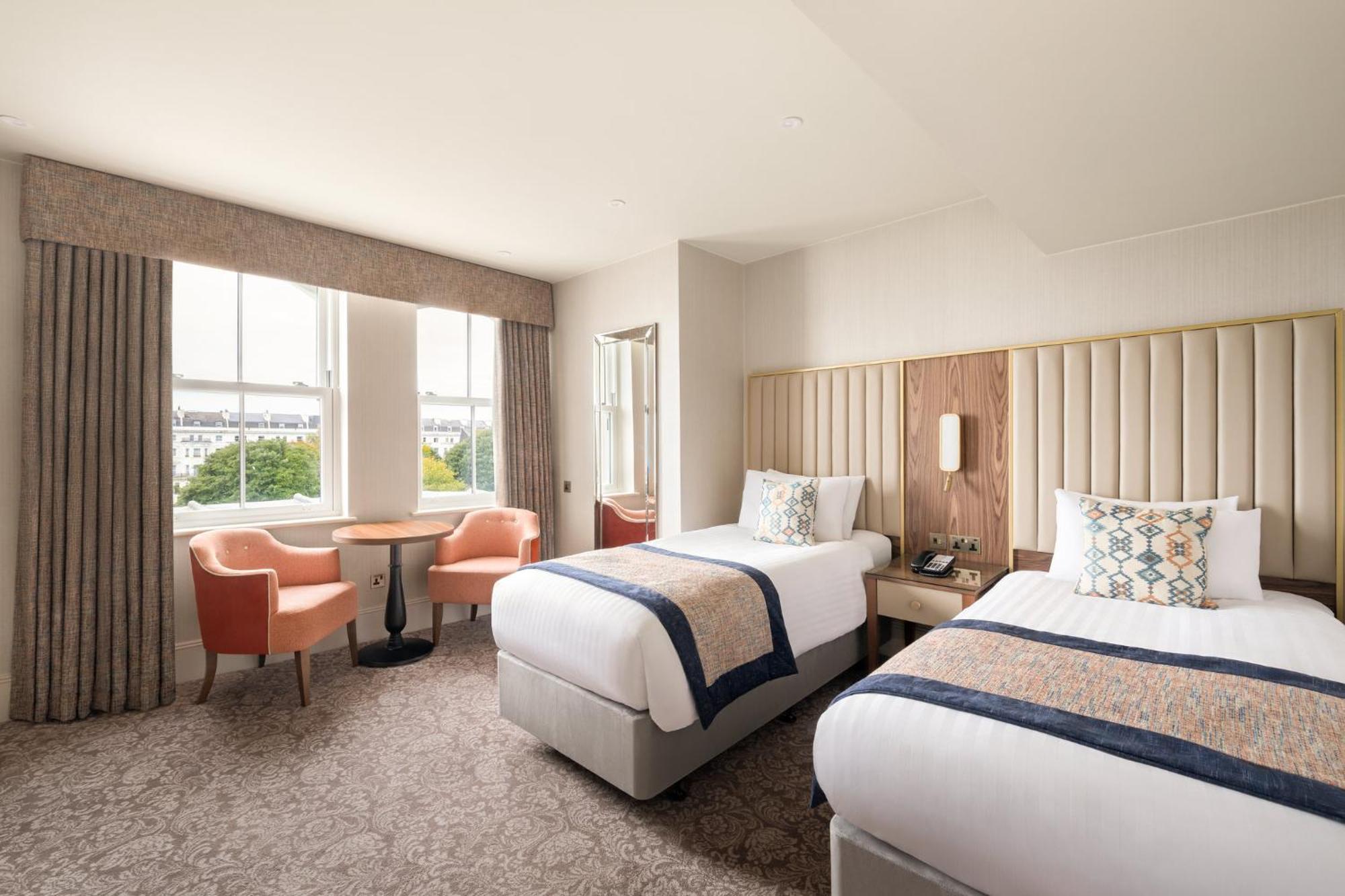 Готель Voco The Clifton Folkestone By Ihg Екстер'єр фото