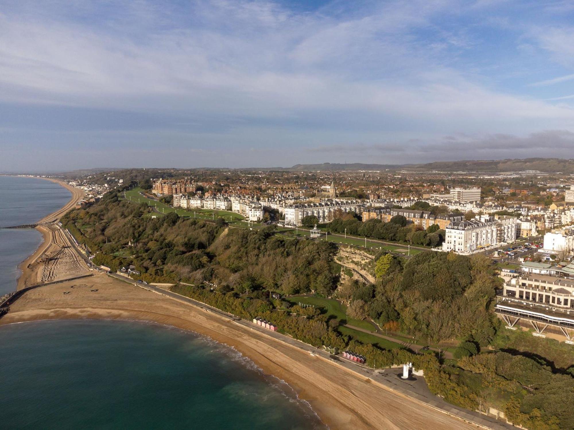 Готель Voco The Clifton Folkestone By Ihg Екстер'єр фото